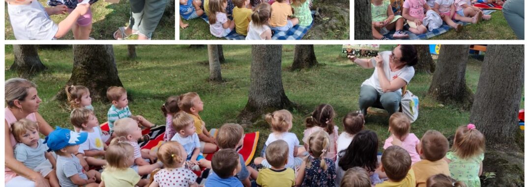 Zestaw zdjęć przedstawiających dzieci siedzące na kocu w ogrodzie żłobkowym razem z Panią czytającą książkę.