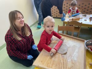 Zajęcia otwarte z rodzicami-wspólne tańce z panią Basią