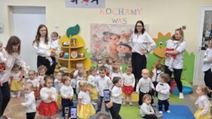 Dzieci występują dla babci i dziadka