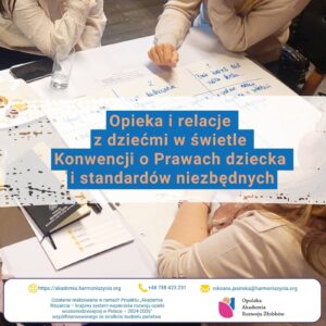 Zespół naszego żłobka podczas szkolenia i warsztatów dotyczących nowoczesnej opieki oraz wspierania rozwoju dzieci.