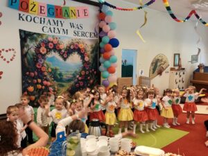 Dzieci występujące przed rodzicami