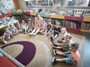 Dzieci w bibliotece